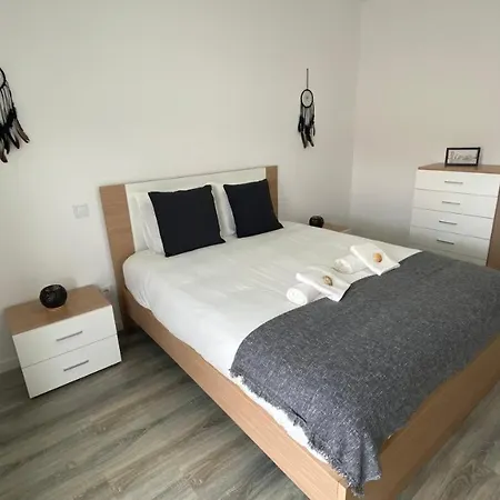 Feel Zen Apartment דירה נאזרה
